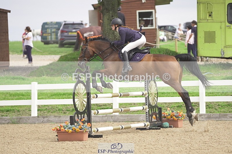 230810A-135802-02572 - Cls 4 1.05m Amateur Quali