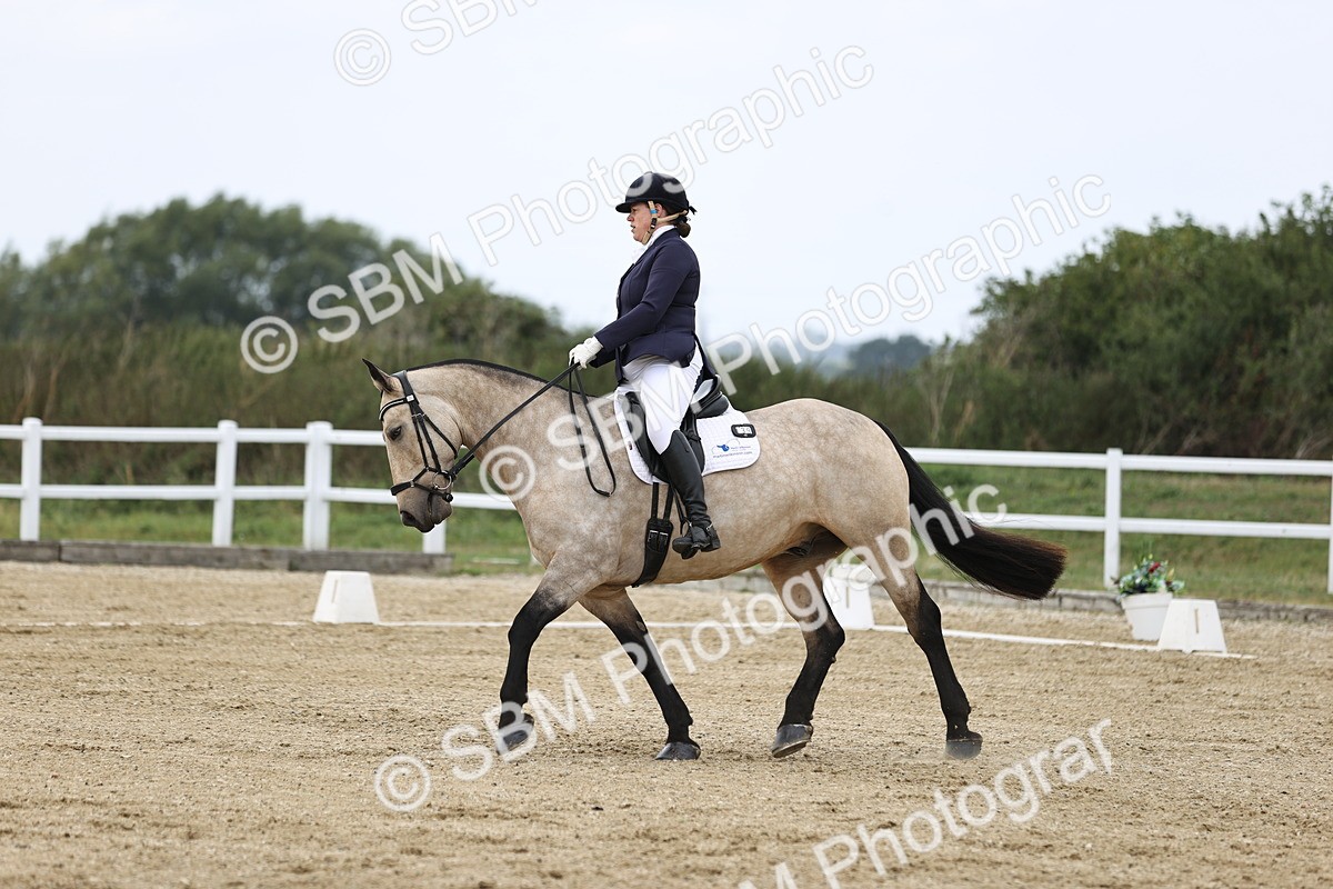 SBM_017907 - Class 14 - Novice 23 - 15.16-16.19