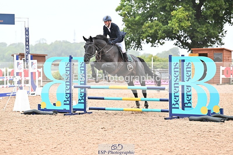 250827B-104401-00121 - Clear Round & Cls 1 Brit Nov 90cm