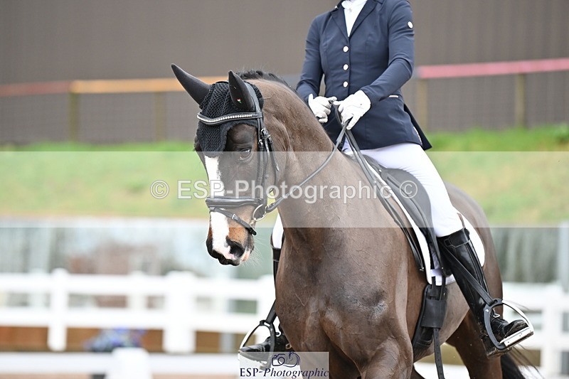 240218A-103203-05564 - 161-Katie.Warner-Active.Nuvalari