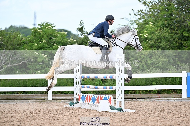 240605A-125811-00445 - Cls 3 Snr 1.05m Open