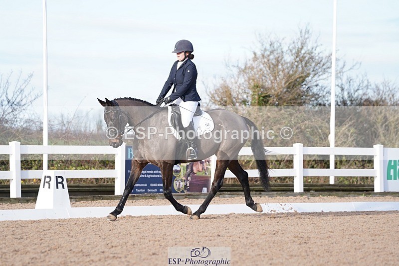 241214-124338-00497 - 140-Samantha.Henderson-Rich.Tricks.Otis