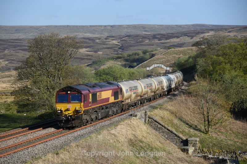 JL - 10.5.17 66108 6S00 Clitheroe - Mossend, Quarry Farm - Quarry Farm
