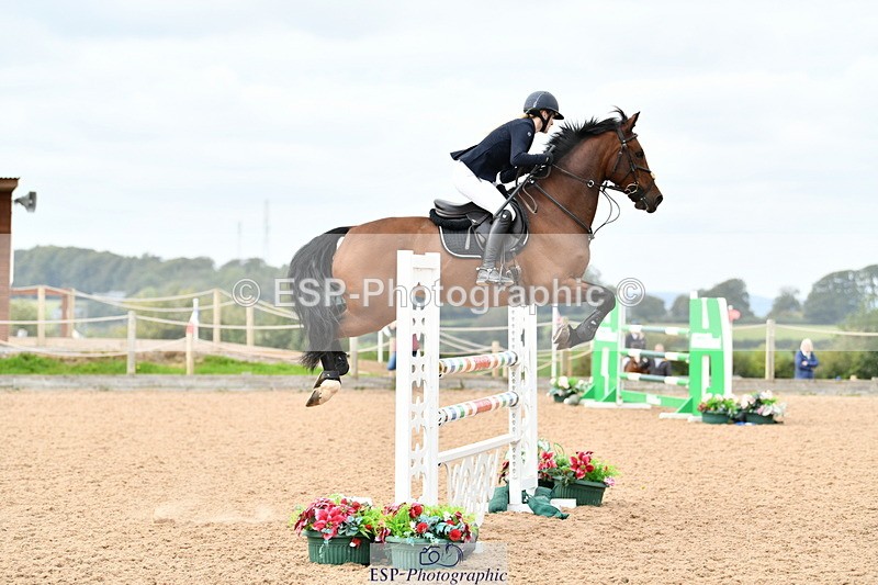 240915A-132405-10097 - Cls 27 Snr 1.05m & 1.10m Jump Off
