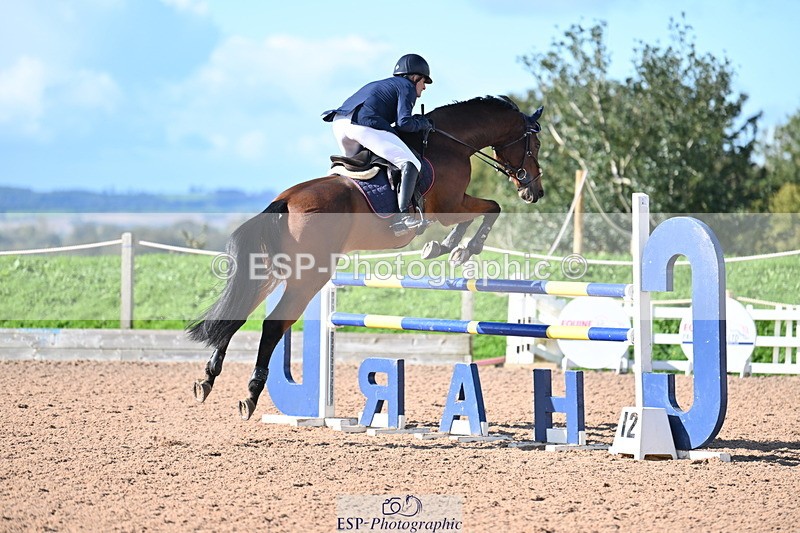 231014A-114713-04488 - Cls 18 Newcomers & 1.10m Open