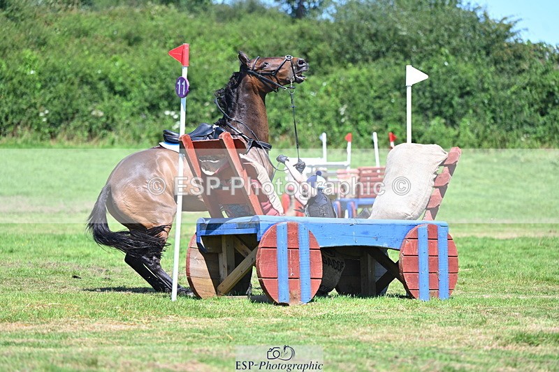 240811A-131045-03745 - 126-