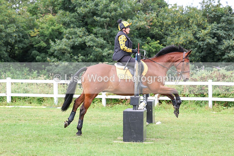 3E7A1035 - Class 4: 70cm Senior