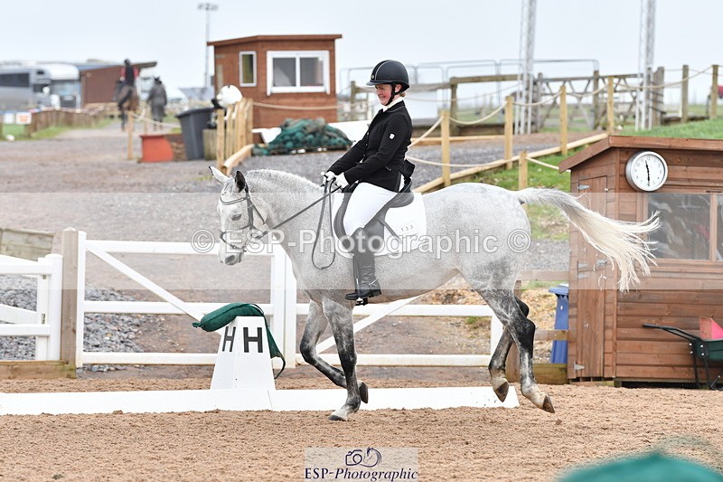 240121A-112957-00570 - Cls 5 Novice 37A