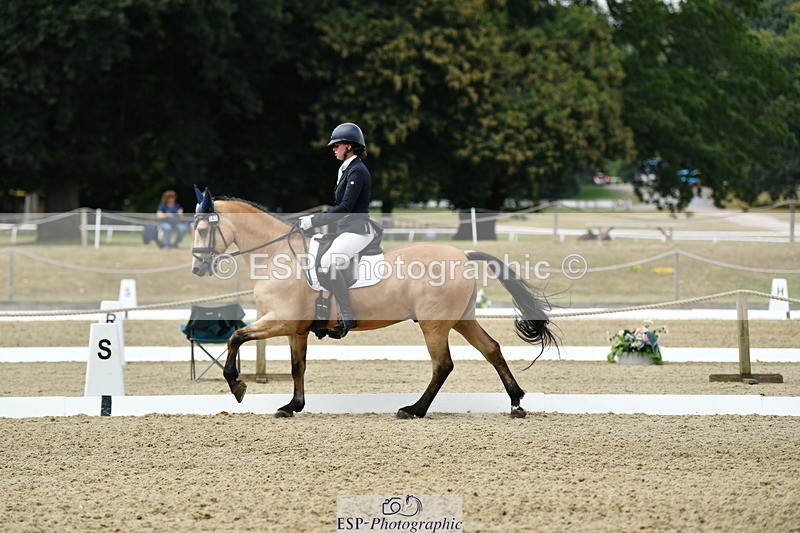 250718A-122920-01467 - 141-Chloe.Dunn-Towerhill.Shamie