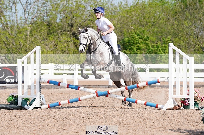 250503-093904-00108 - Cls 16 Clear Round 40cm and 50cm
