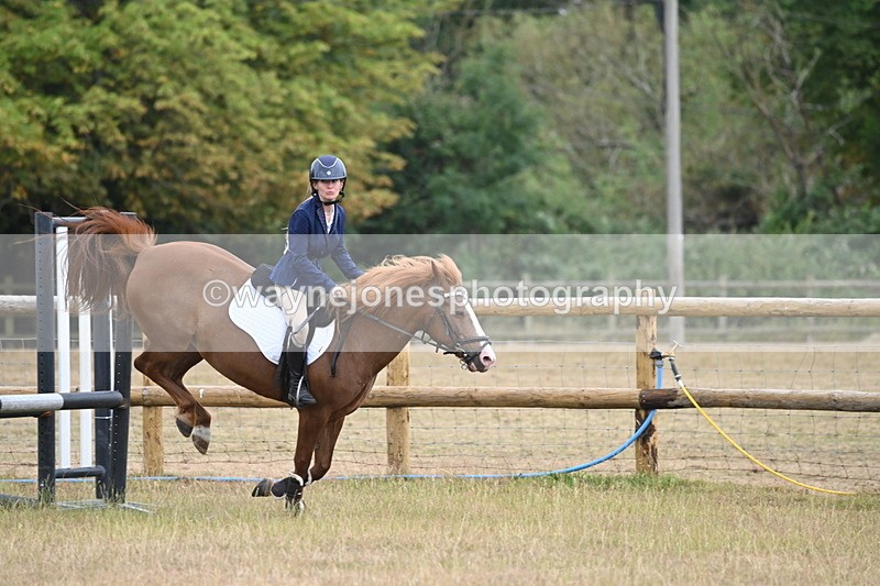 WJ6_0929 - Class 14 Intermediate Jumping 75cm
