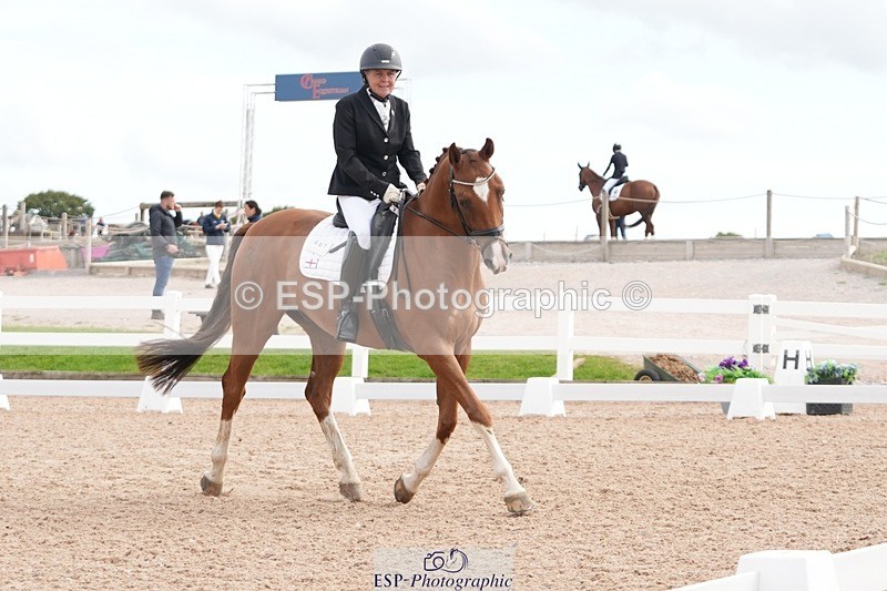 250906-112113-01599 - 007-Karen.DanceHevans.Sign.of.the.Times