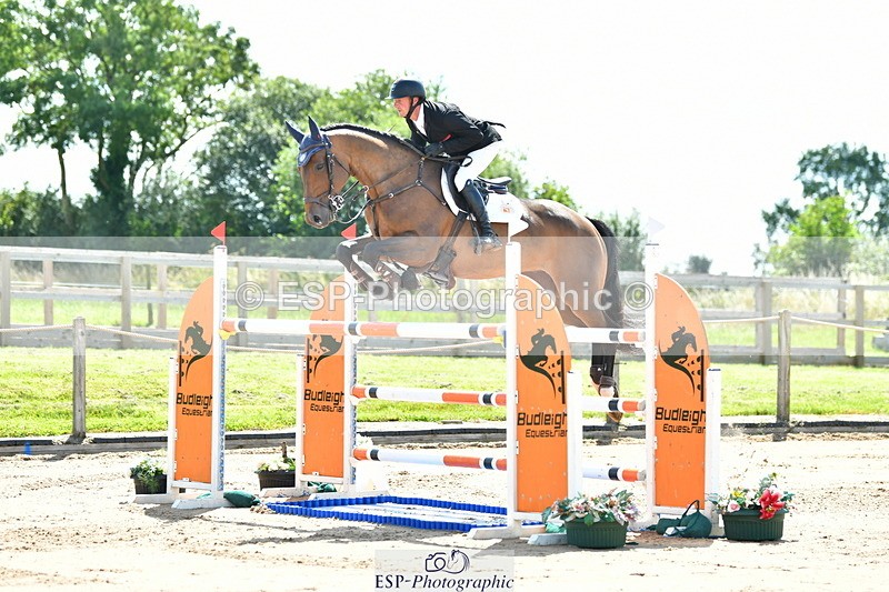 230720A-105534-02014 - Cls 5, 2 Star Medium 1.35m