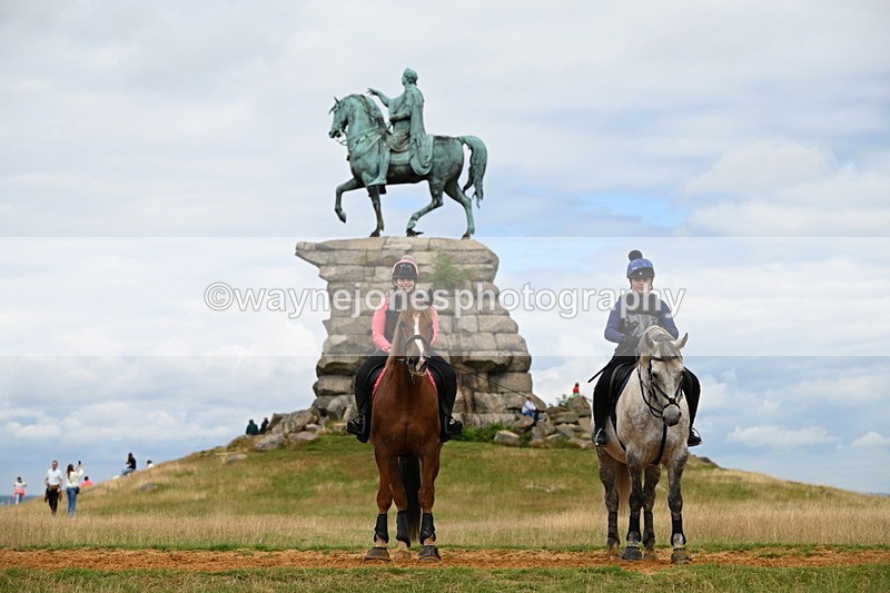 DSC_6752 - Time at Statue 12:45 to 13:15