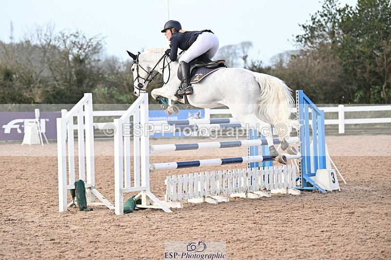 231209A-132420-01905 - Cls 13 Foxhunter & 1.20m Open
