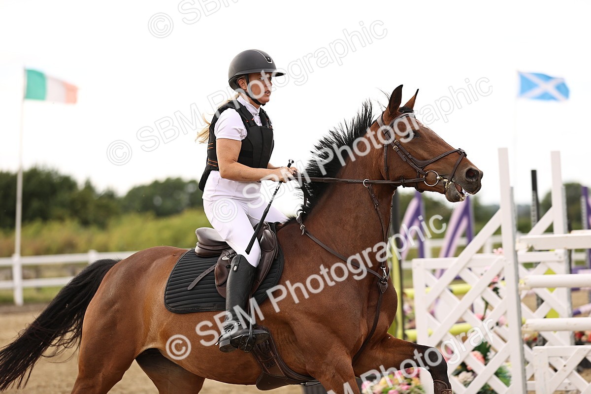 SBM_004917 - Class 24 - Arit Senior British Novice - 90cm