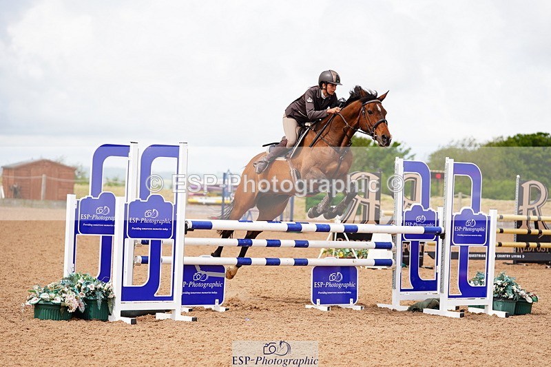 240526A-110442-07718 - Cls 26 Chard Equ 1.05m and 1.10m Grand Prix