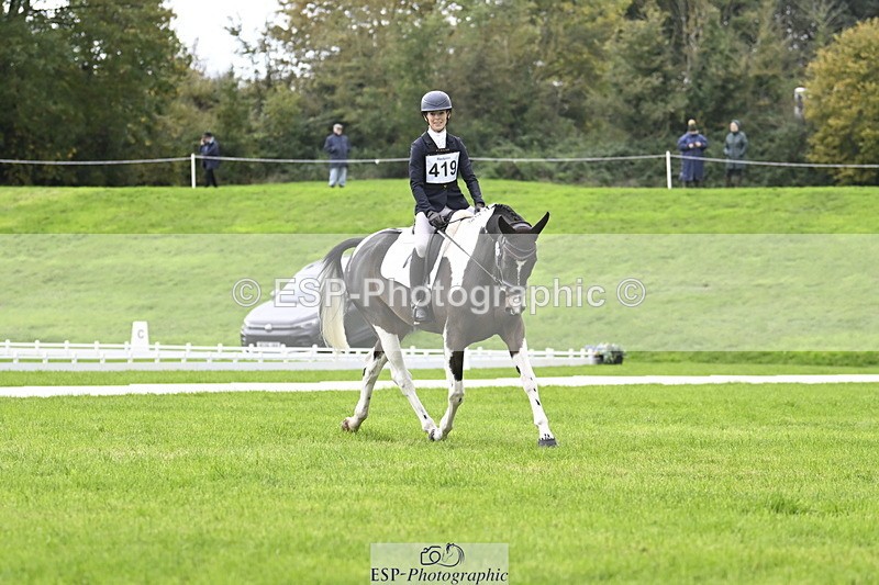 251023A-120440-04000 - F-419-Helen.du.Heaume