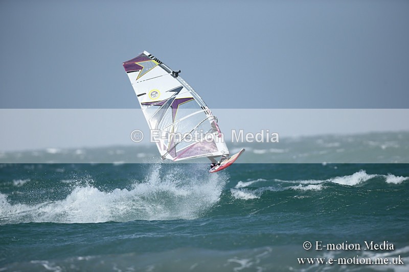 WS 020413-42 - Windsurfing