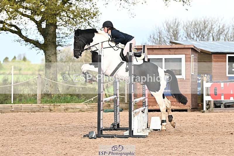 250416-100219-00189 - Cls 1 British Novice and 90cm