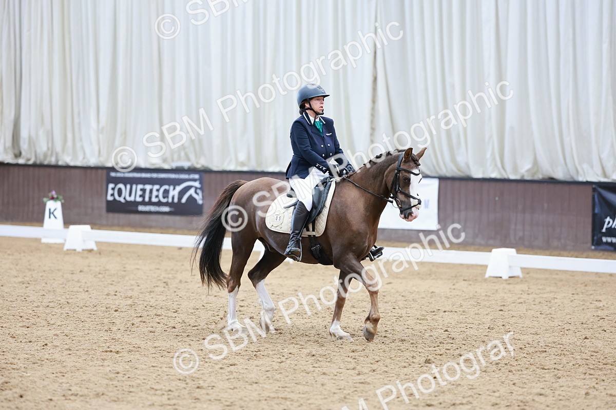 SBM_010105 - Class 6b - Novice 6 - 12.40-13.43