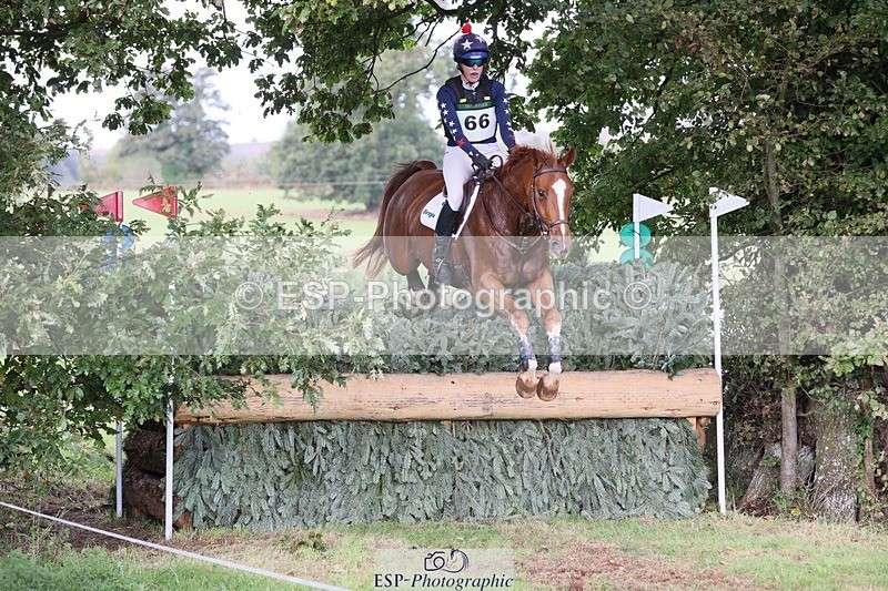 231020-125220-08802 - 066-FJK.OVER.AND.OUT-Alicia.Wilkinson-XC