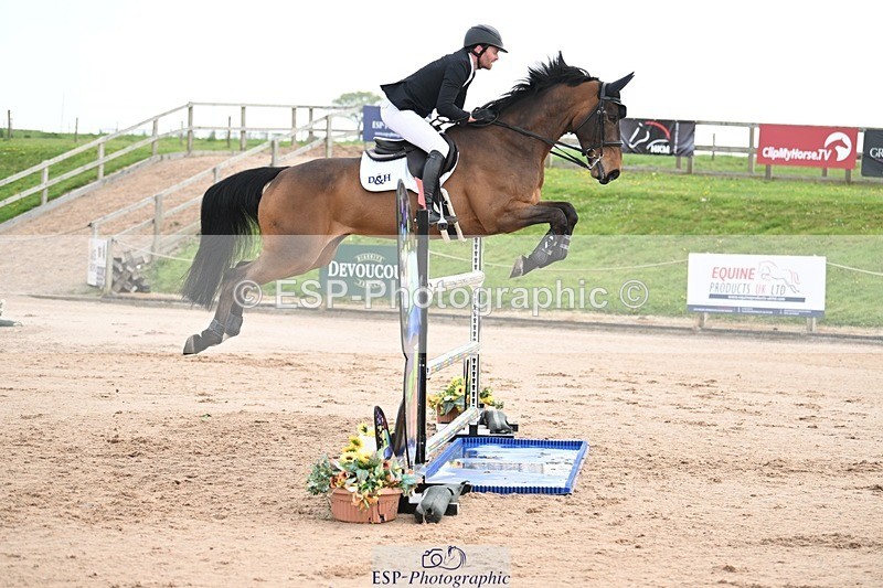 250425-094544-07974 - Cls 2 - 2 Star Small Tour