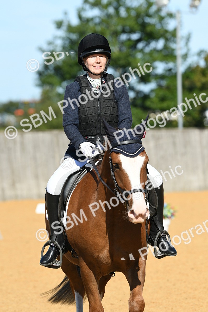 SBM_18144 - D4 - Small Tour Championship - Intro B