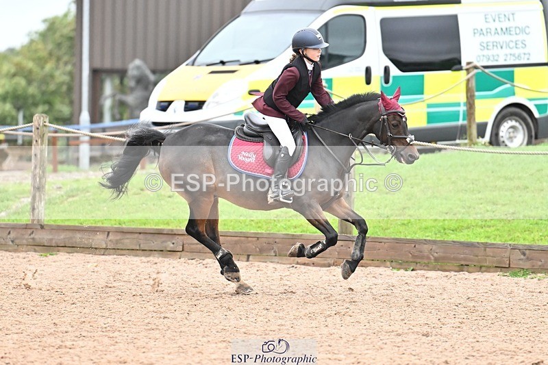 250920-154947-01796 - Cls 21 Pony Intro 80cm Derby