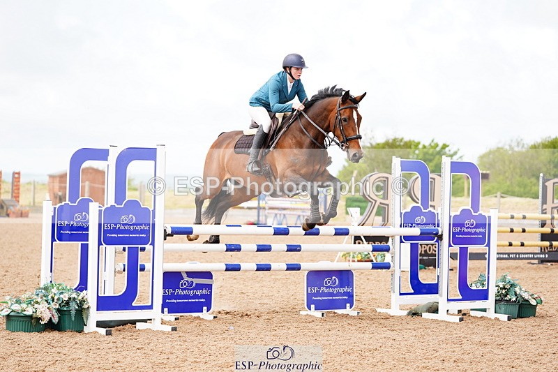 240526A-104944-07648 - Cls 26 Chard Equ 1.05m and 1.10m Grand Prix