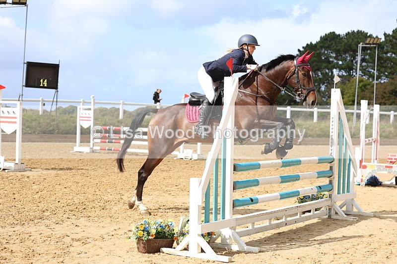 3E7A9656 - Class 10: Senior 95cm open