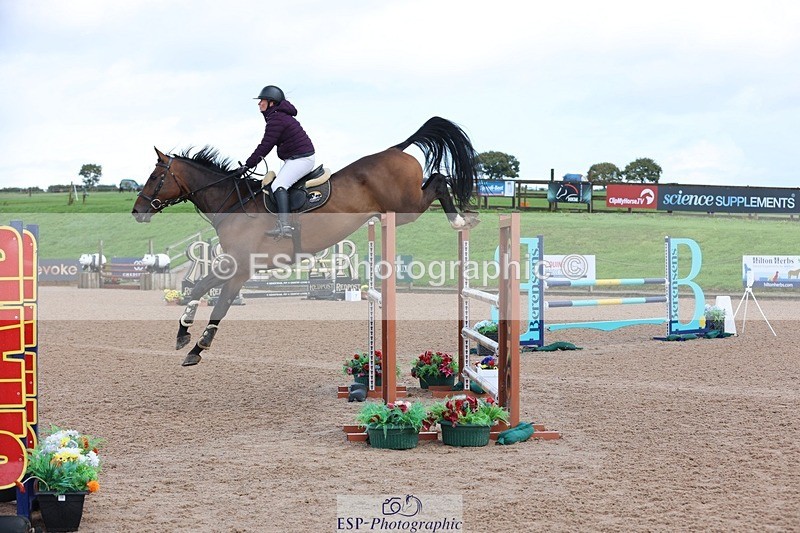 250911-121037-01356 - Cls 3 Snr Foxhunter