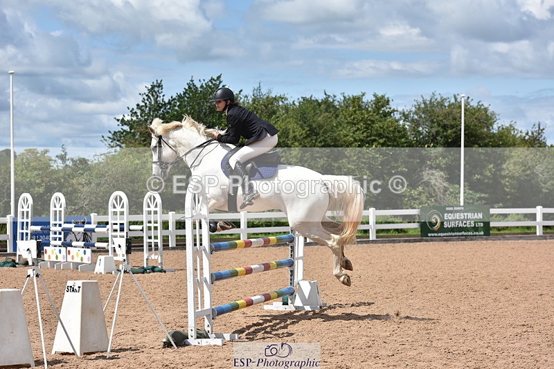 230806A-135444-02262 - Cls 21 Pony Newcomers & 1m Open