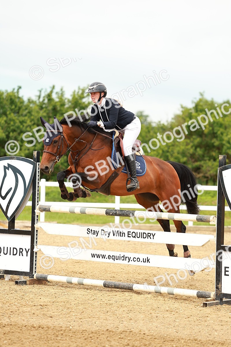 SBM_002119 - Class 4 - Senior Newcomers - 1.10m