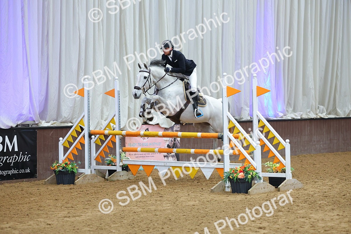 SBM_009826 - Class 21 - Nupafeed Supplements Senior Discovery/ 1m Open - First Round (1.00m)