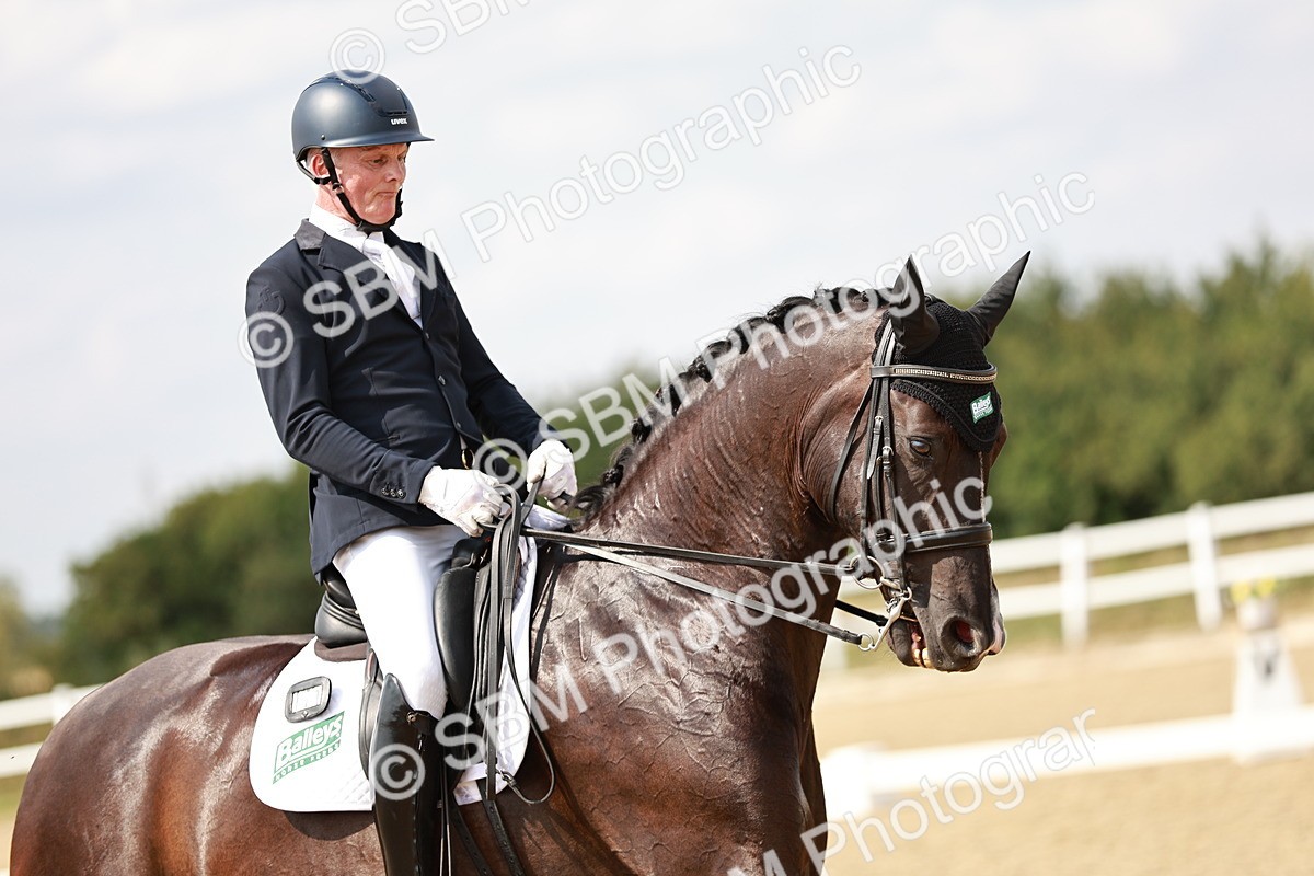 SBM_004194 - Class 7 - Advanced Medium 6 Gold - 14.52-16.00