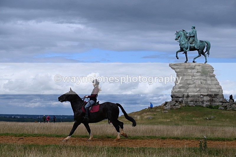 DSC_8789 - Time at Statue 14:33 to 15:10