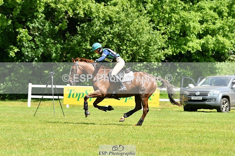 230528-114409-16884 - 410-CHILLIS_GEM-Sarah_Gairdner-XC