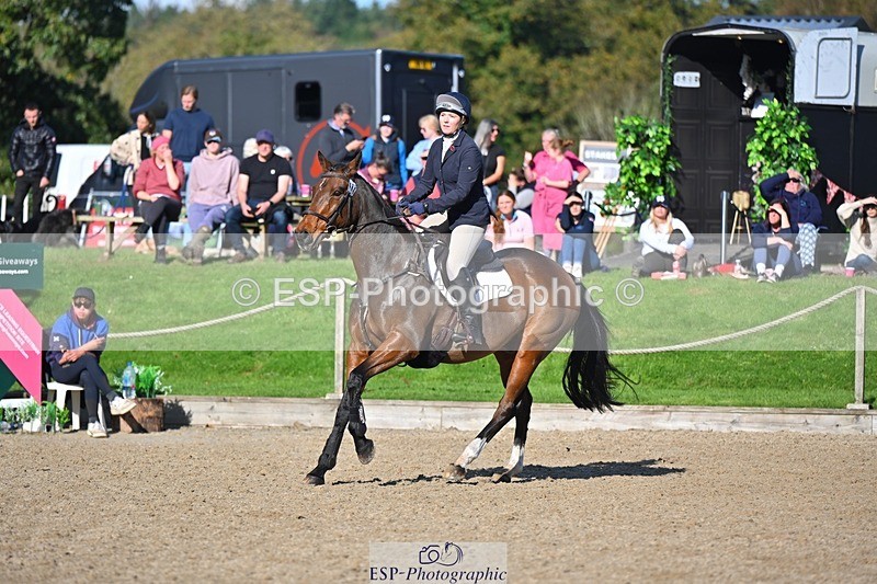 241027-122211-17247 - 464-Lucy.Hemmings-NLS.CLOVER.SHUFFLE