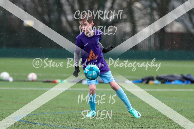 1DX20744 - 2026-02-15 FC Abbey Meads U13 Purple V Royal Wootton Bassett Town Youth U13 Yellow
