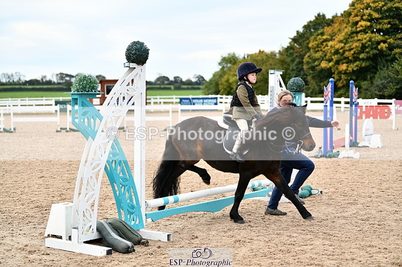 241013B-095648-00300 - Cls 1 Clear Round