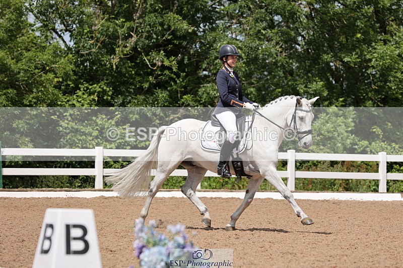 240621A-120102-00587 - Cls 12 BD Music Medium