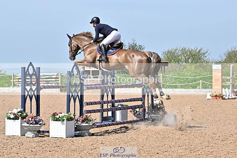 240509A-110322-01022 - Cls 9 Snr 1.20m Open