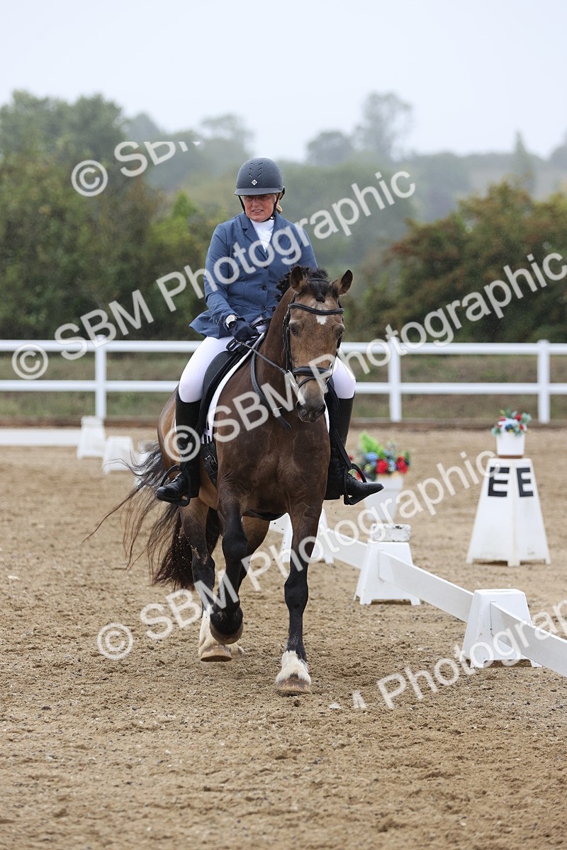 SBM_004427 - Class 9 - Novice 3 Champs