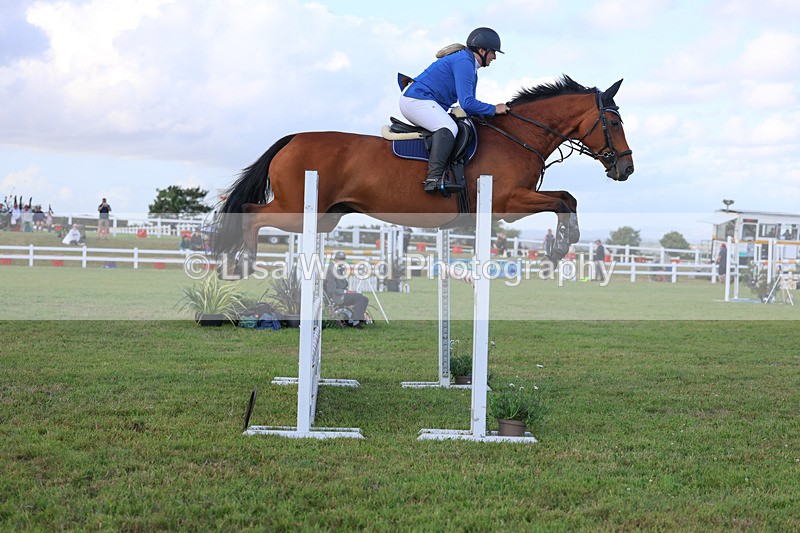 3E7A4622 - Class C1: Showjumping Senior Newcomers/1.10m open