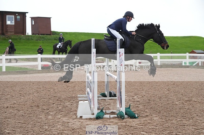 251109-084300-03066 - Cls 15 British Novice and 90cm Open