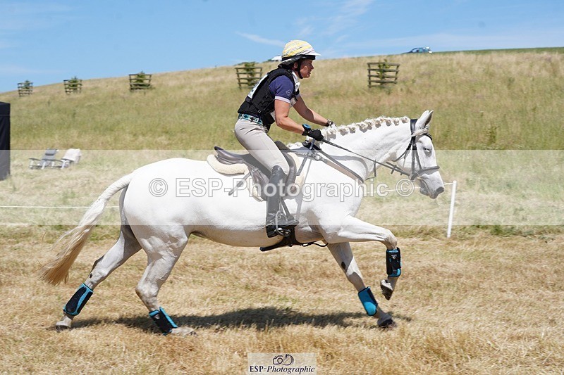 240629X-142954-3217 - 222-Kate_Jupp-CARROWNURLAUR_PRIDE