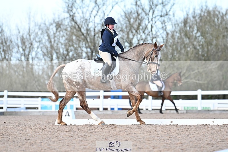 240324A-151707-04466 - Novice 27, 14.30 to 15.25