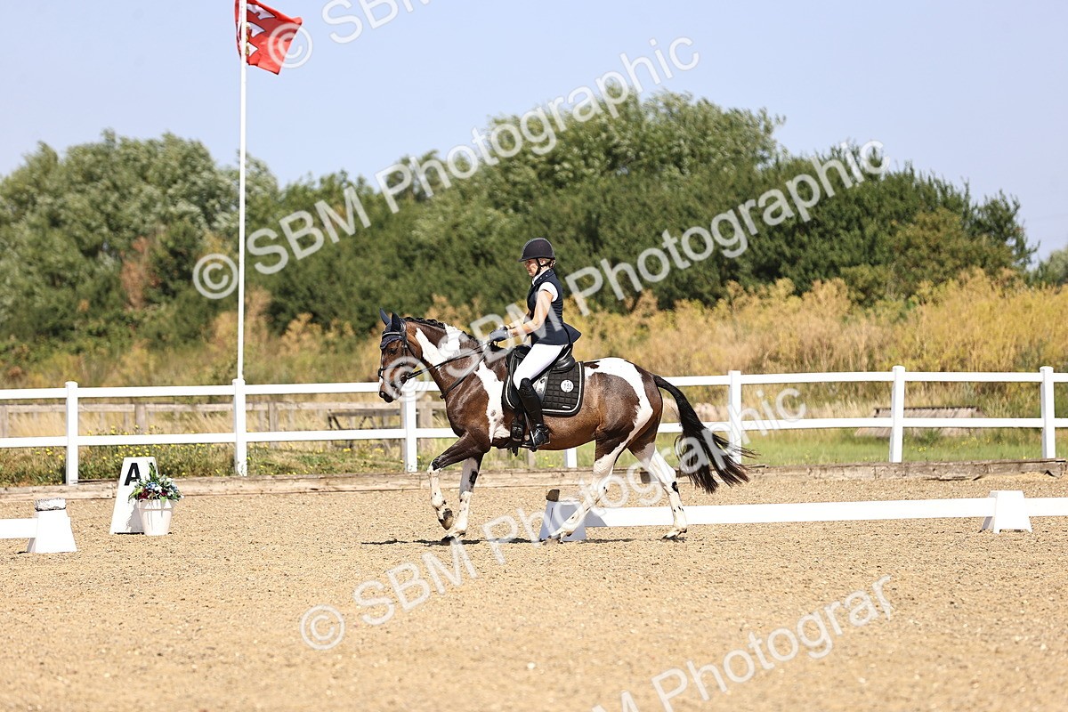 SBM_009421 - Novice 5 - 9.50-10.53