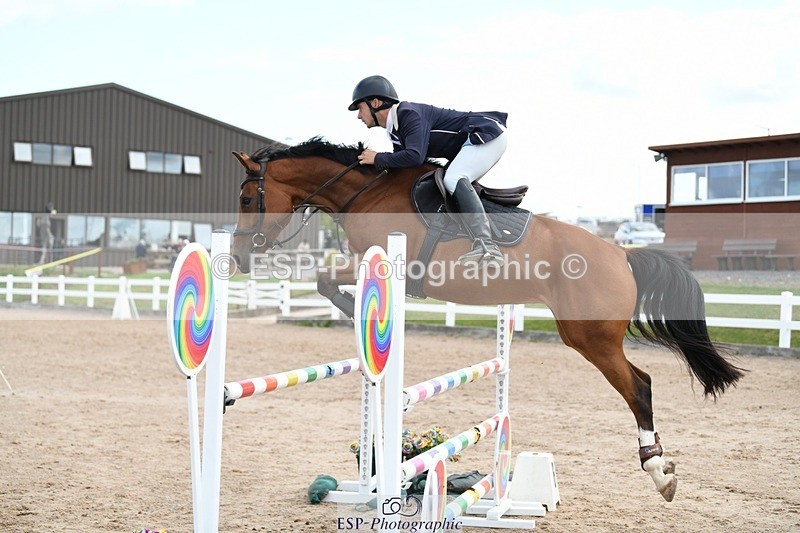 250801-100257-04138 - Cls 21 A&B Snr Disc & 1.00 Open